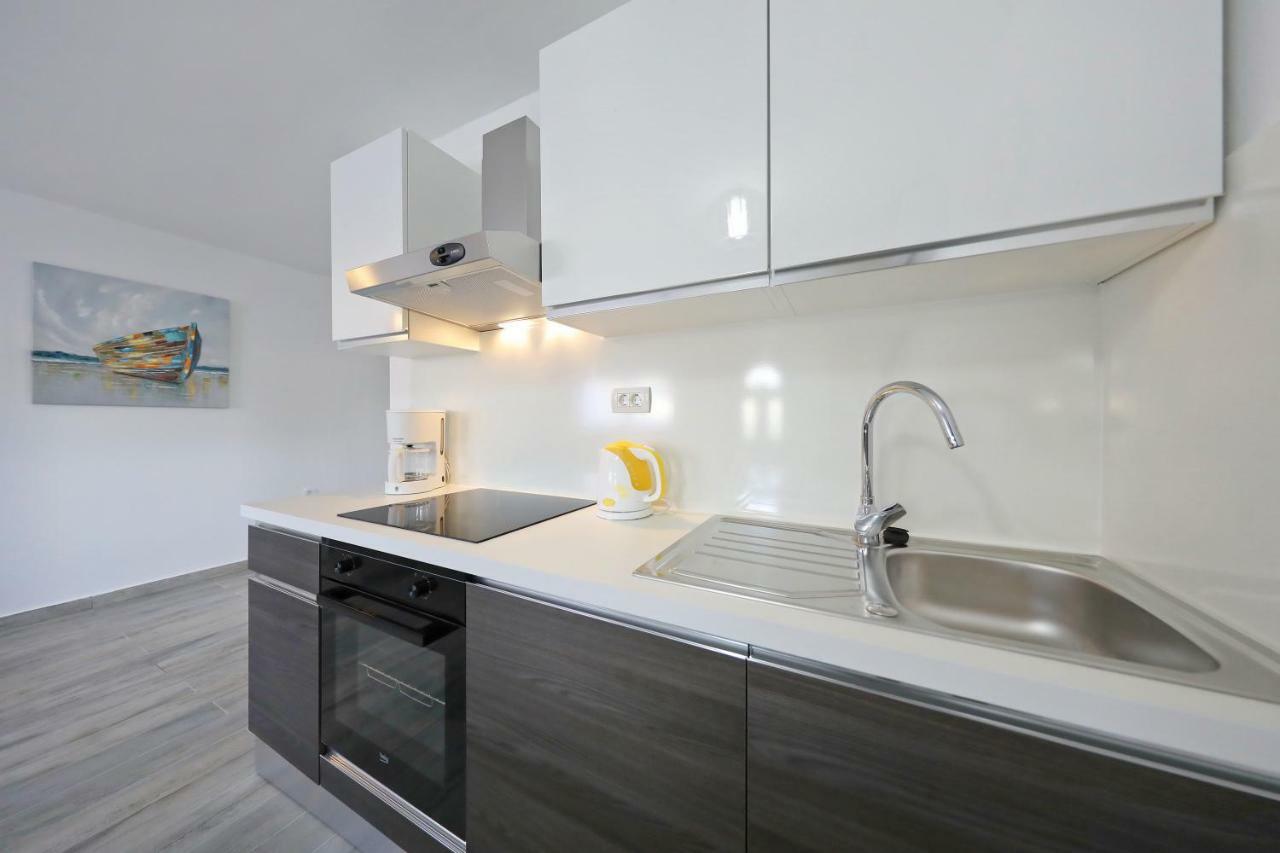 Apartmani Neva, Pridraga Екстер'єр фото