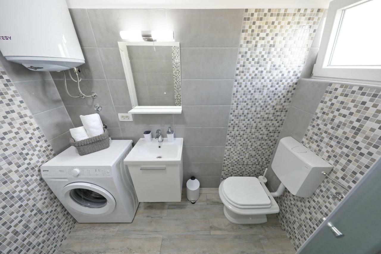 Apartmani Neva, Pridraga Екстер'єр фото