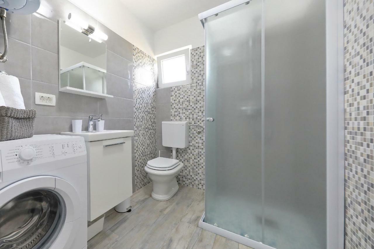 Apartmani Neva, Pridraga Екстер'єр фото